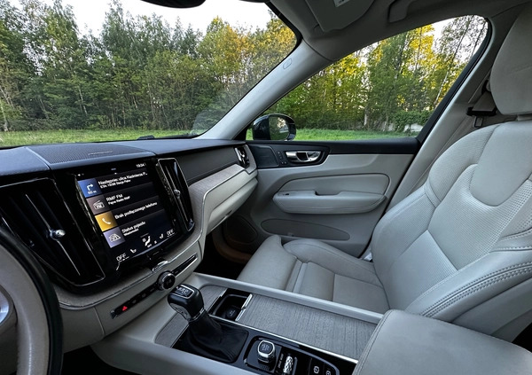 Volvo XC 60 cena 126500 przebieg: 144167, rok produkcji 2018 z Leśnica małe 191